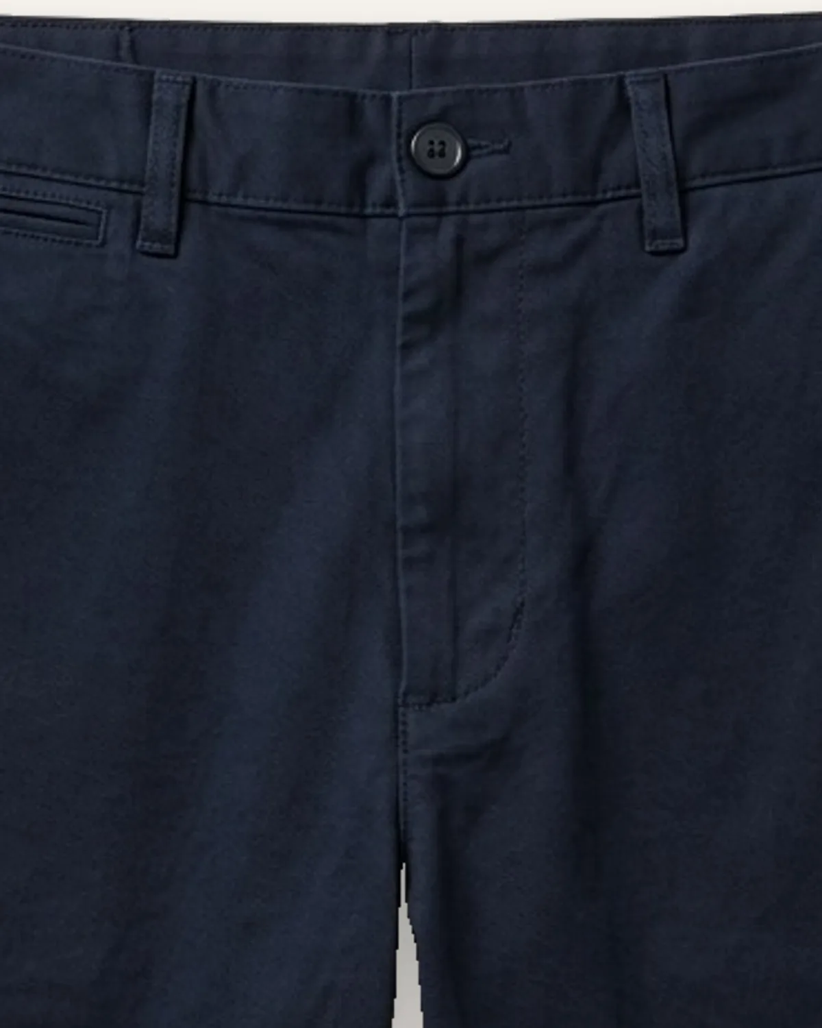 Chino Short 7" in Navy, laid flat, detail